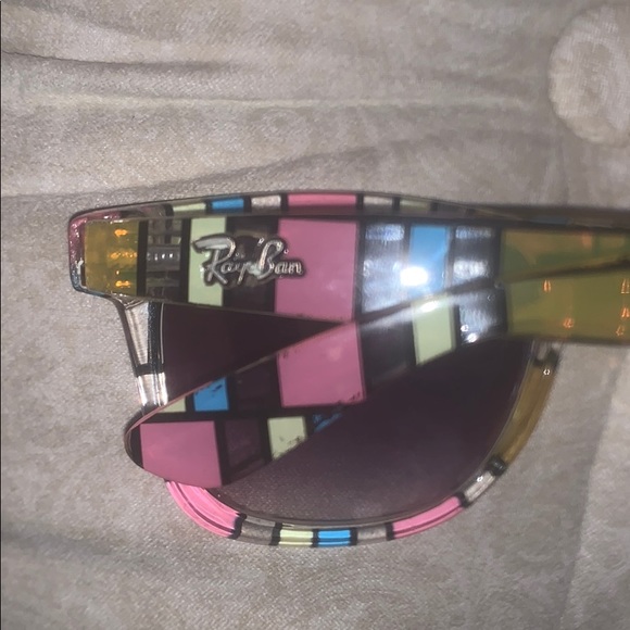 Sunglasses main image 4